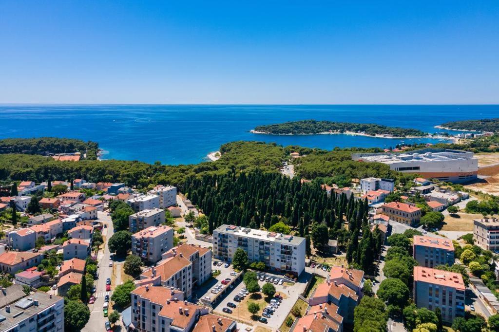 N&G New Apartment Stoja Beach Pula Exterior photo