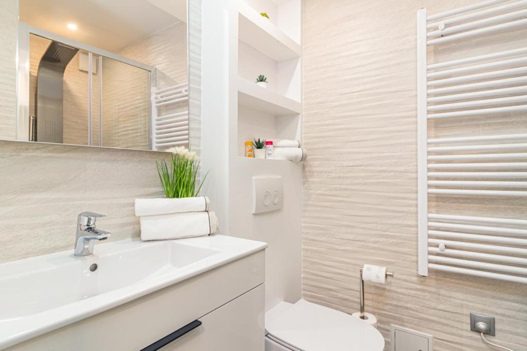 N&G New Apartment Stoja Beach Pula Exterior photo