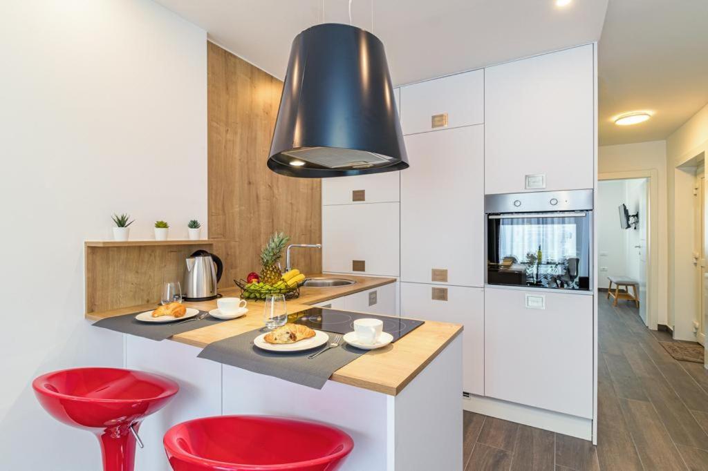 N&G New Apartment Stoja Beach Pula Exterior photo